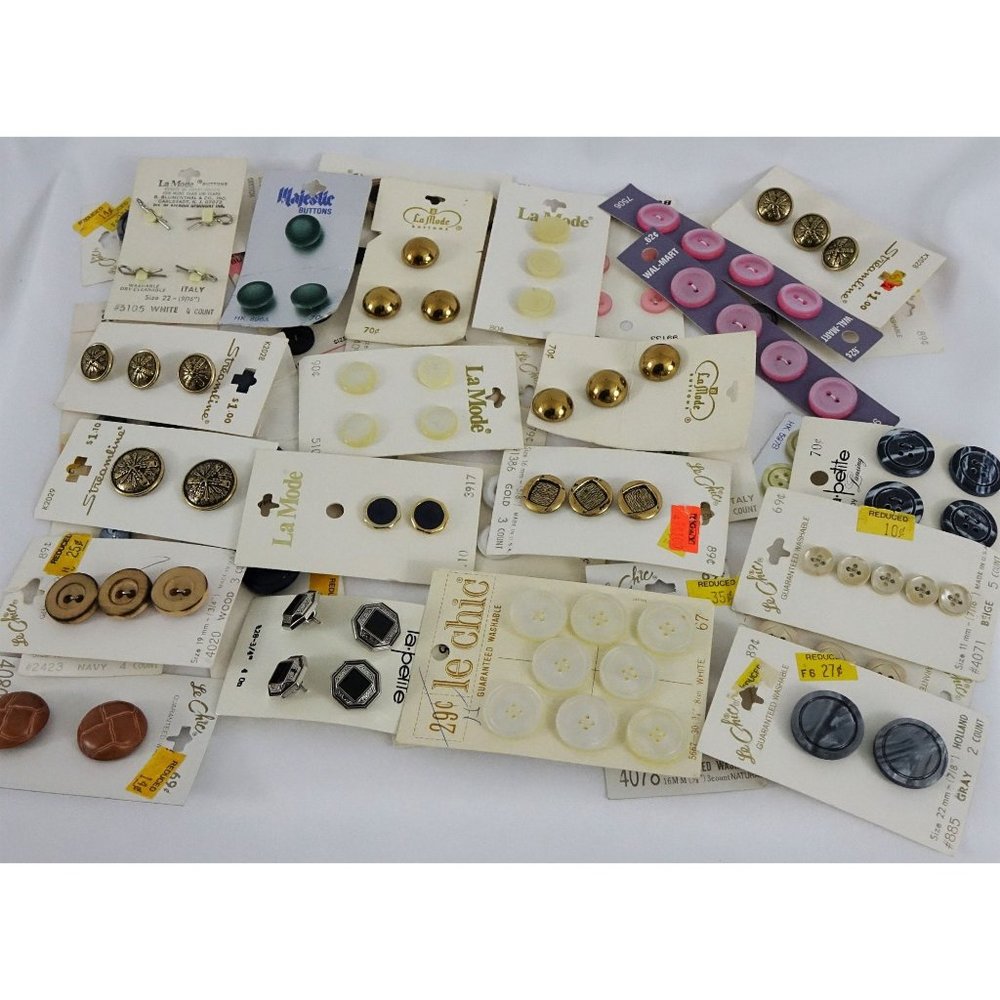Vintage Button Lot of 299 Buttons Duck Tin Bulk Buttons New Old Stock Crafting - Picture 7 of 8
